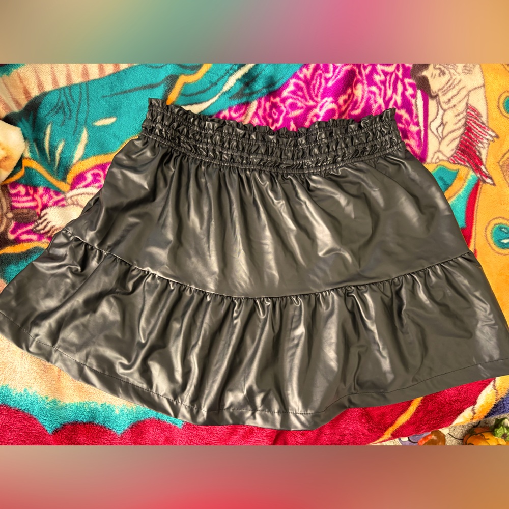 Black tiered skort
